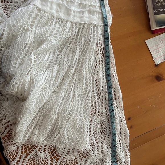 White crochet skirt - Picture 5 of 6